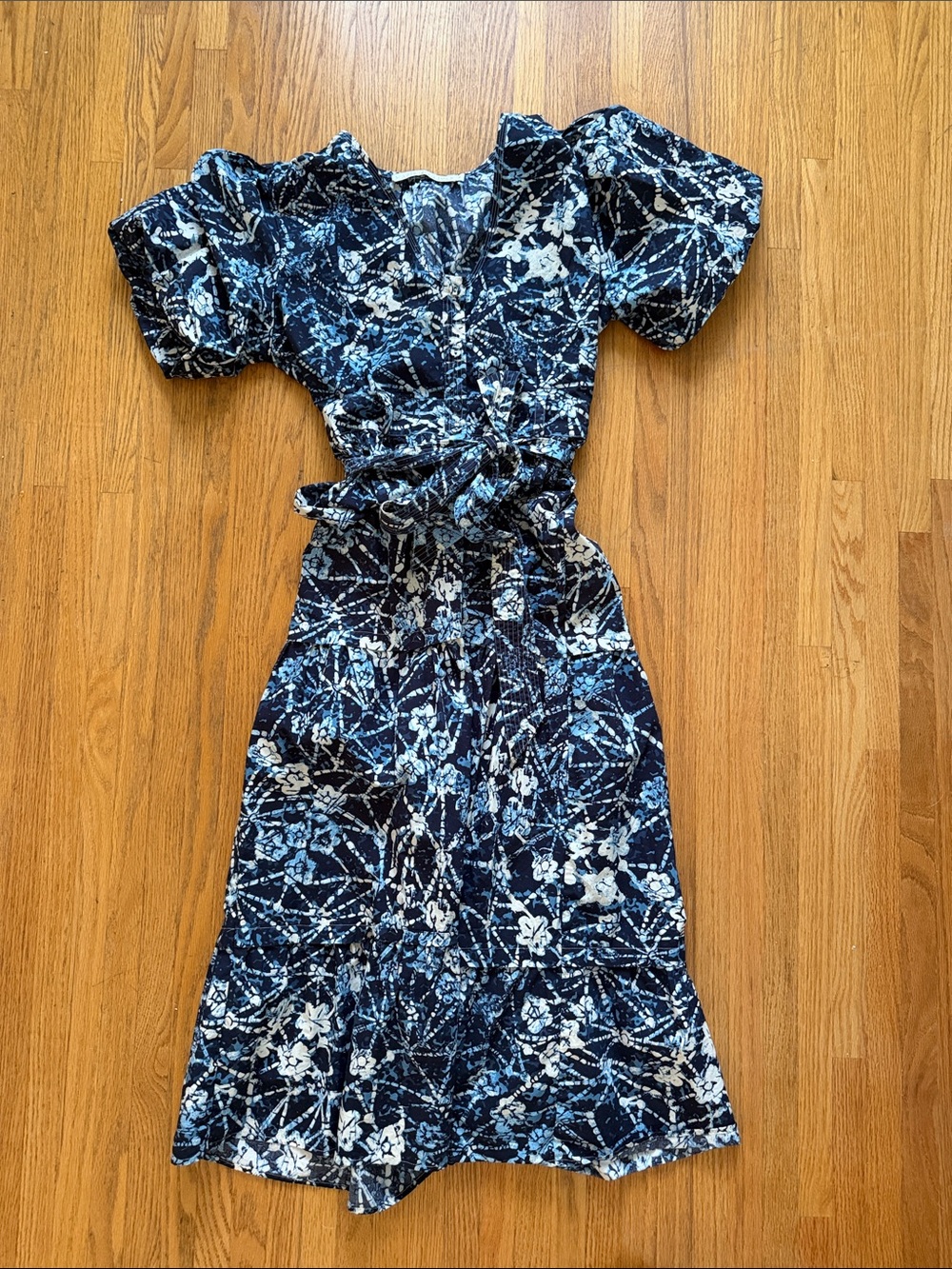Marie Oliver Navy and Cream Floral Maxi Dress 👗 Size 8 👀 gorgeous! 💯